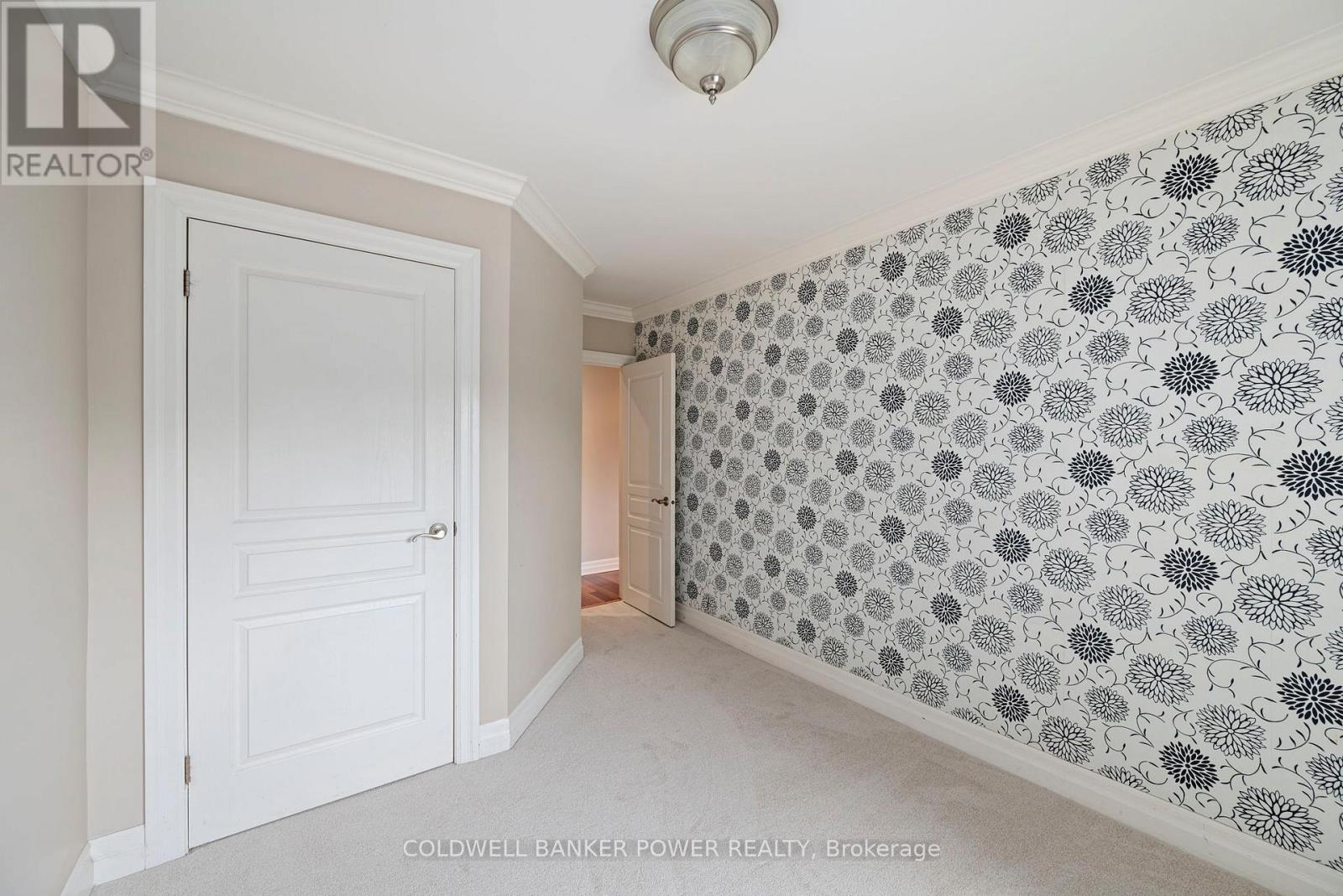 #403 570 WILLIAM STREET - 21