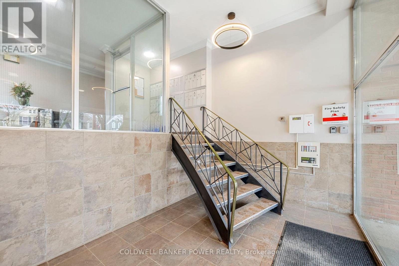 #403 570 WILLIAM STREET - 24
