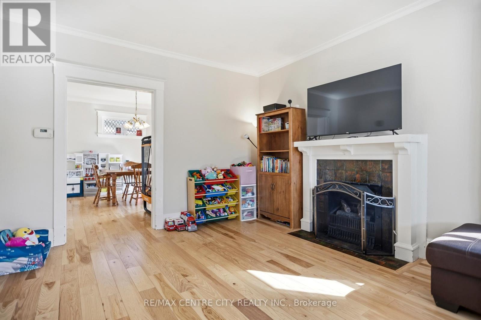 3 MARGARET STREET - 11