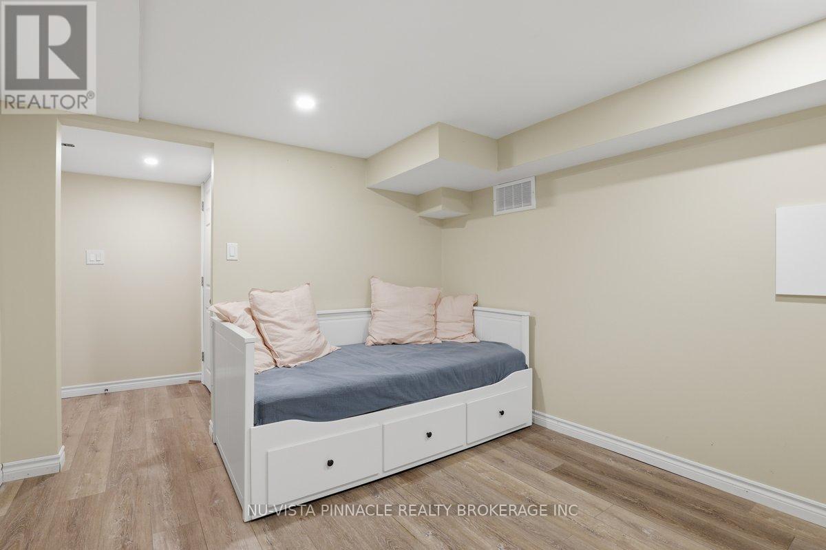 193 WATERLOO STREET - 24