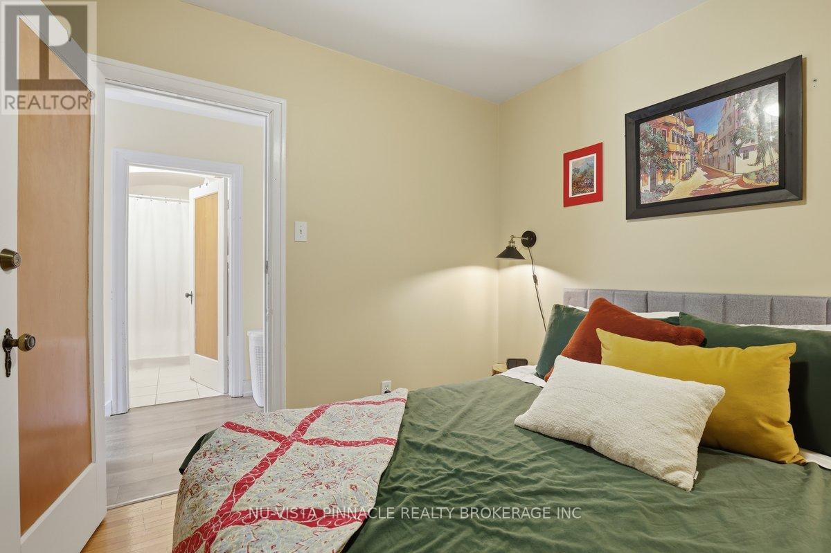 193 WATERLOO STREET - 34