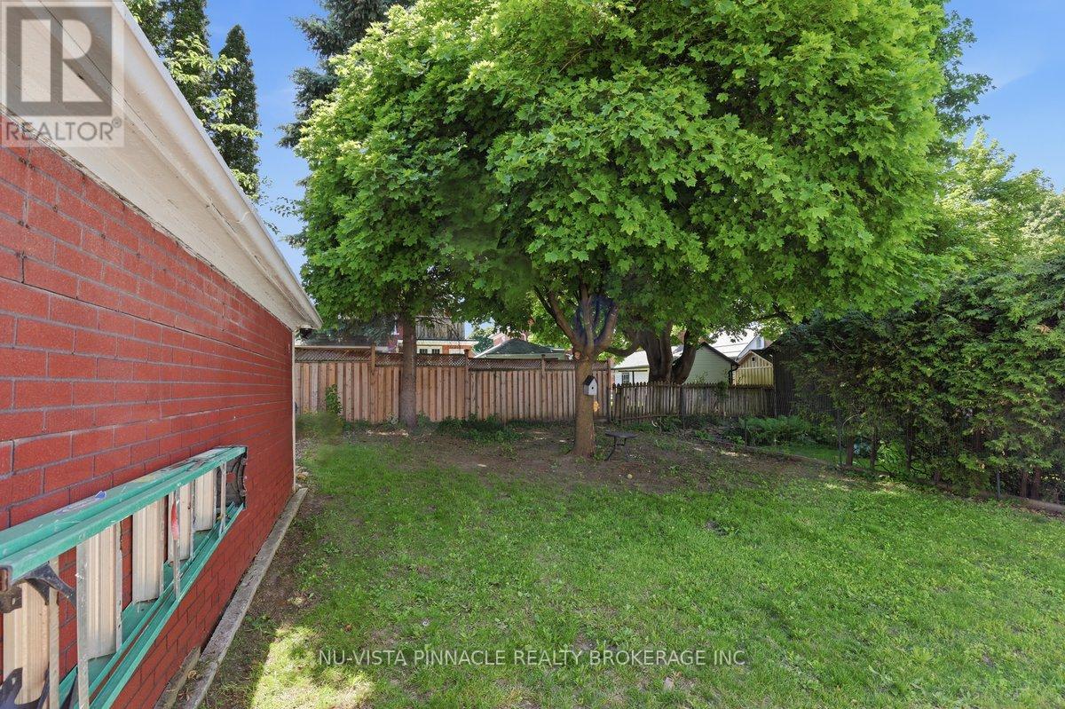 193 WATERLOO STREET - 39