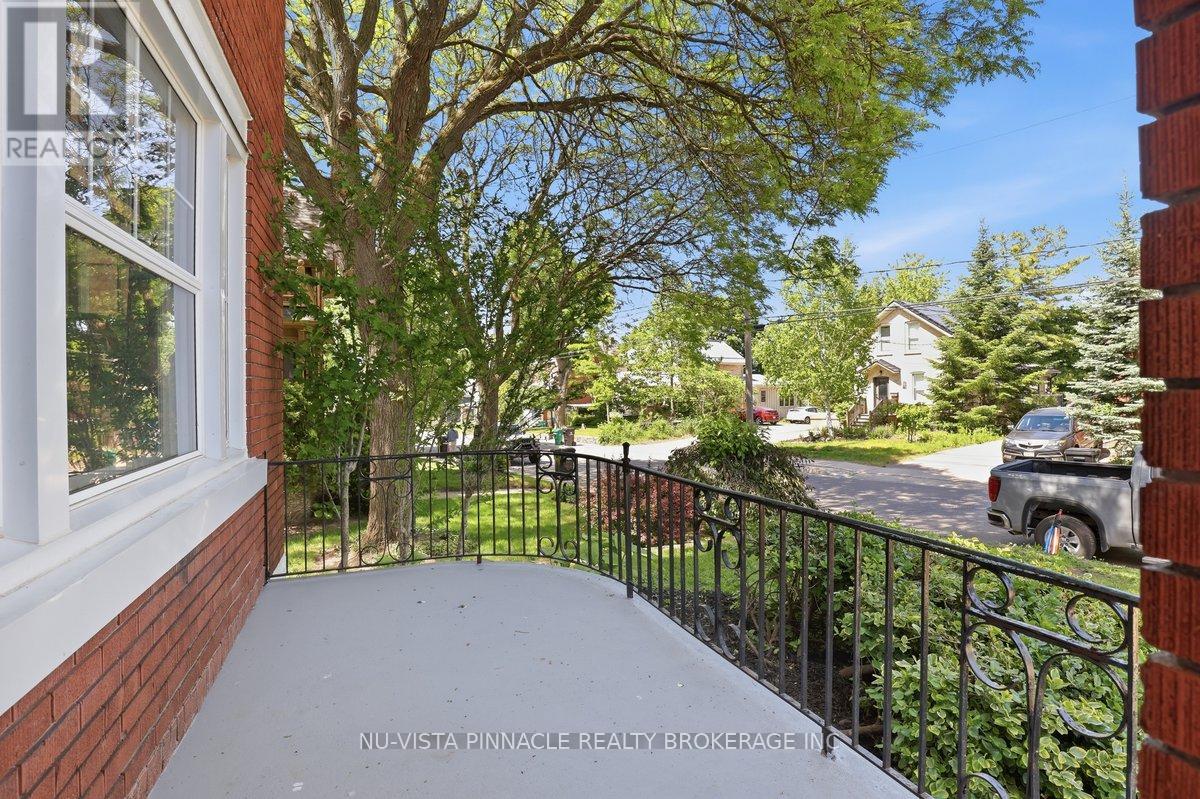 193 WATERLOO STREET - 4