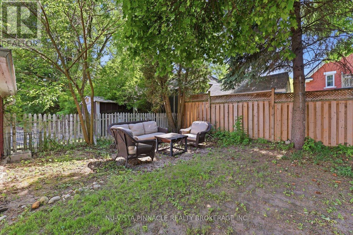 193 WATERLOO STREET - 40