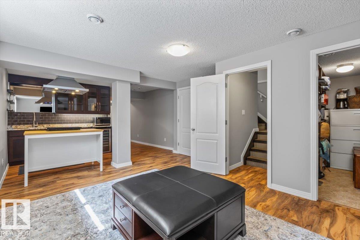 1086 Grantham DR NW — photo 36