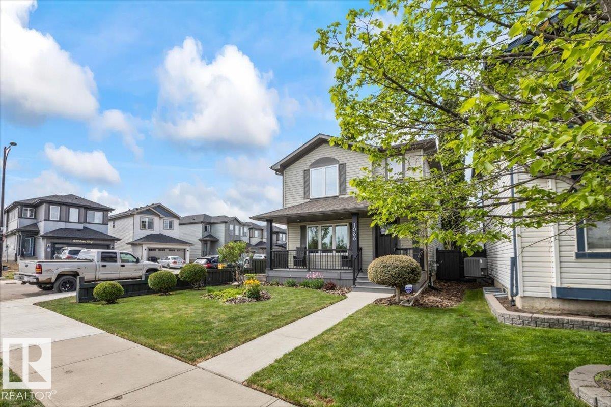 1086 Grantham DR NW - photo 5