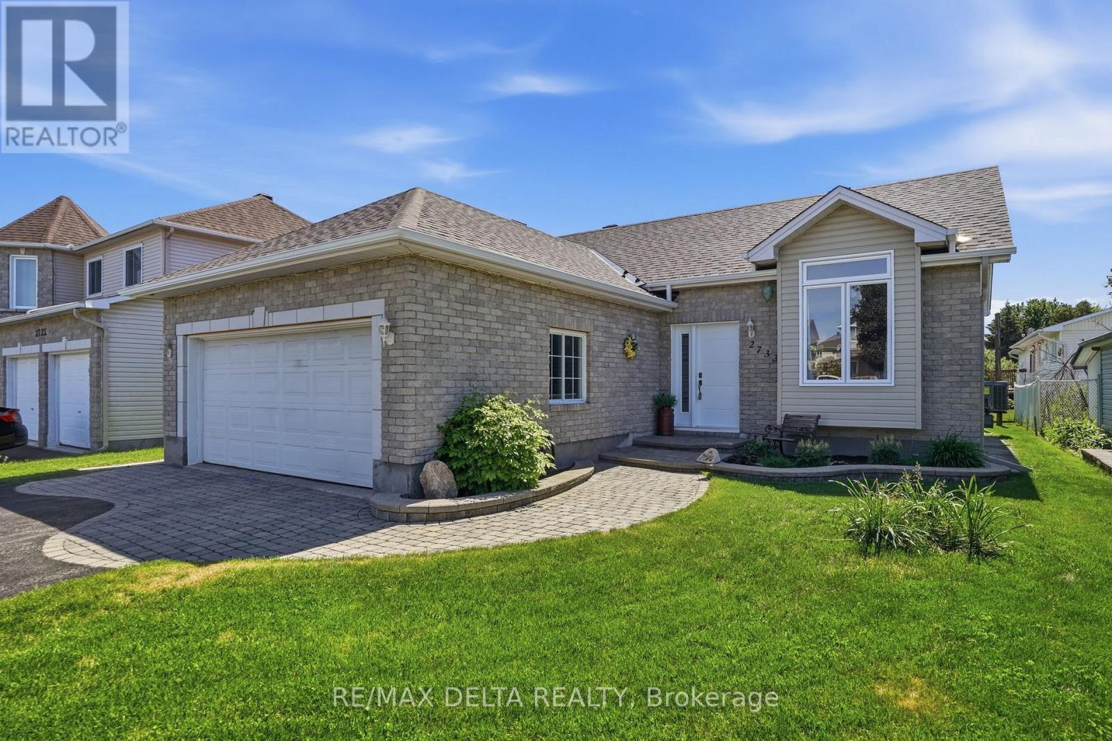 2733 SYLVAIN STREET - 1
