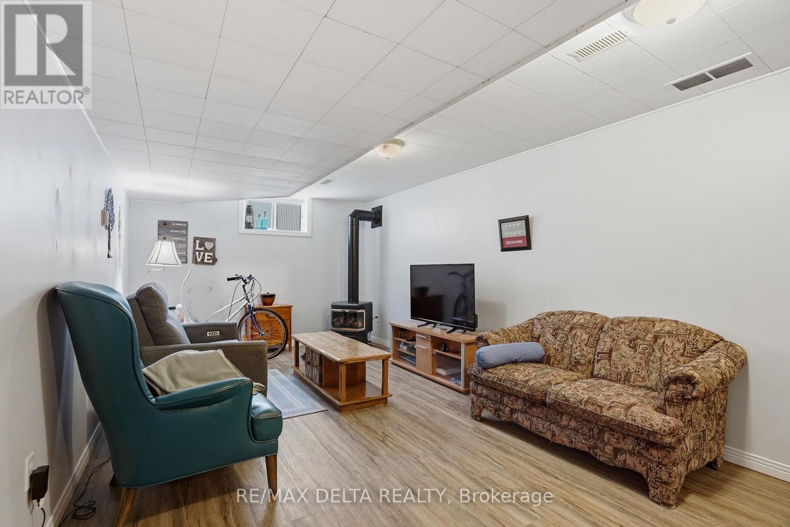 2733 SYLVAIN STREET - 21