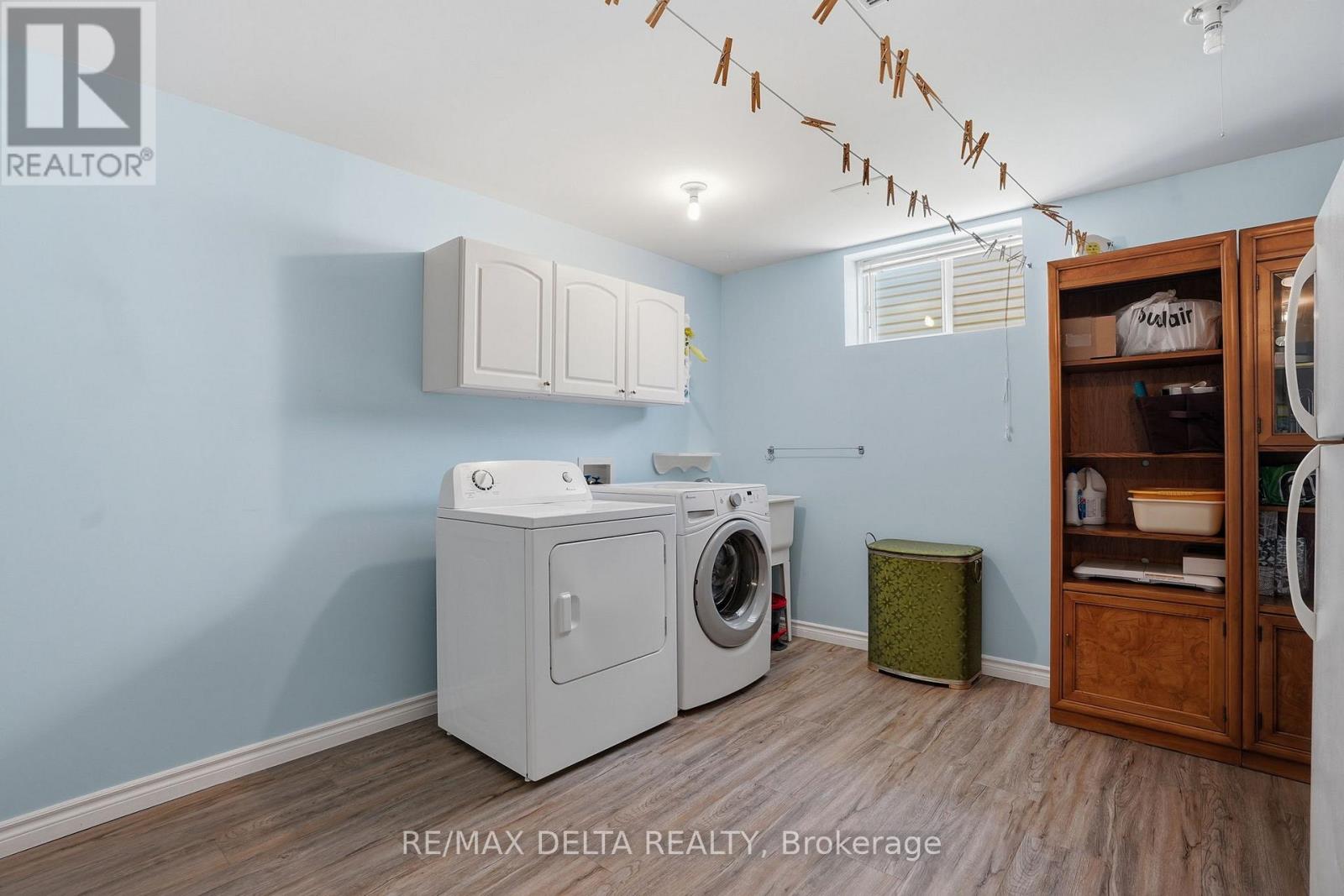 2733 SYLVAIN STREET - 27