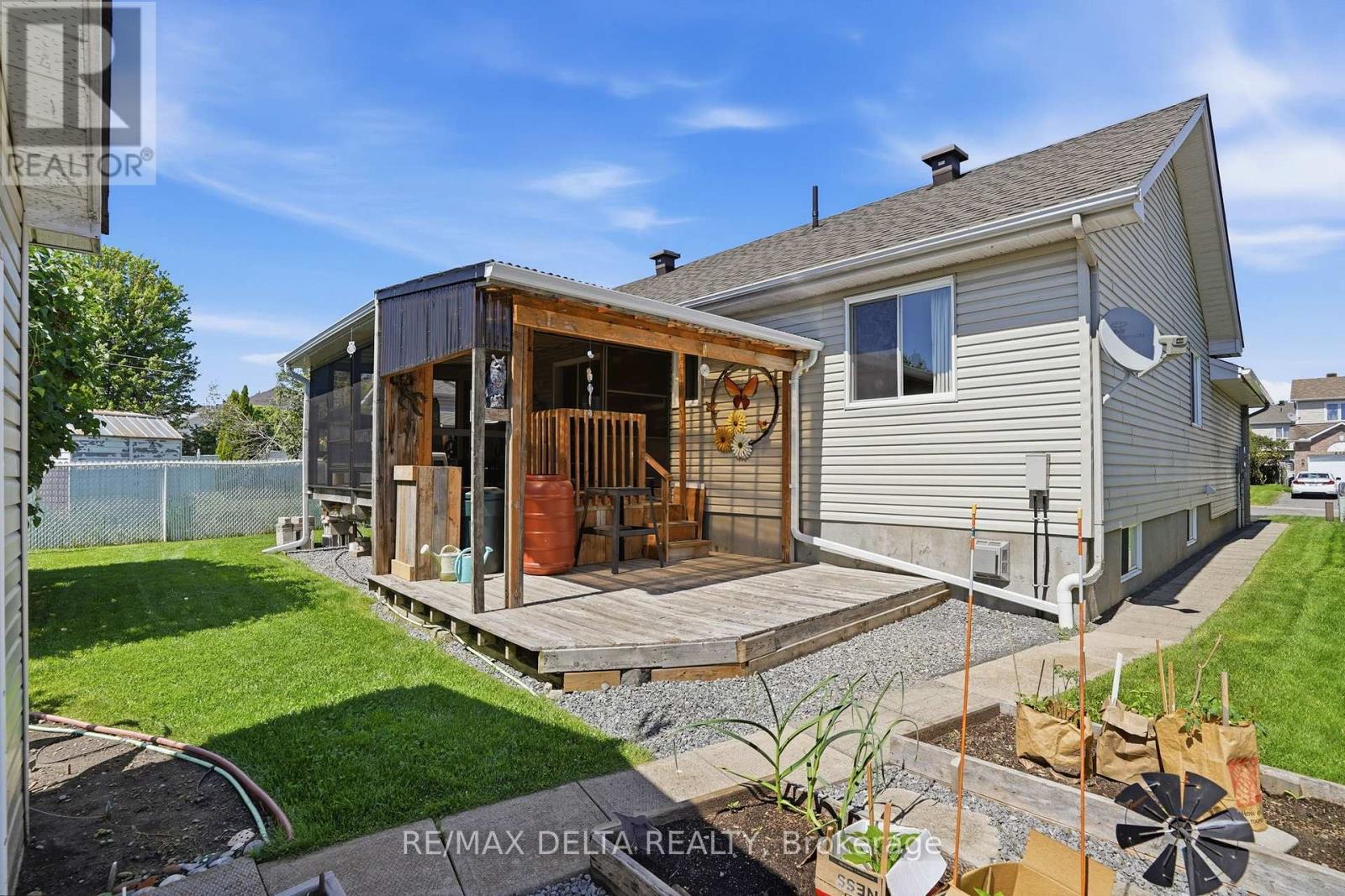 2733 SYLVAIN STREET - 29