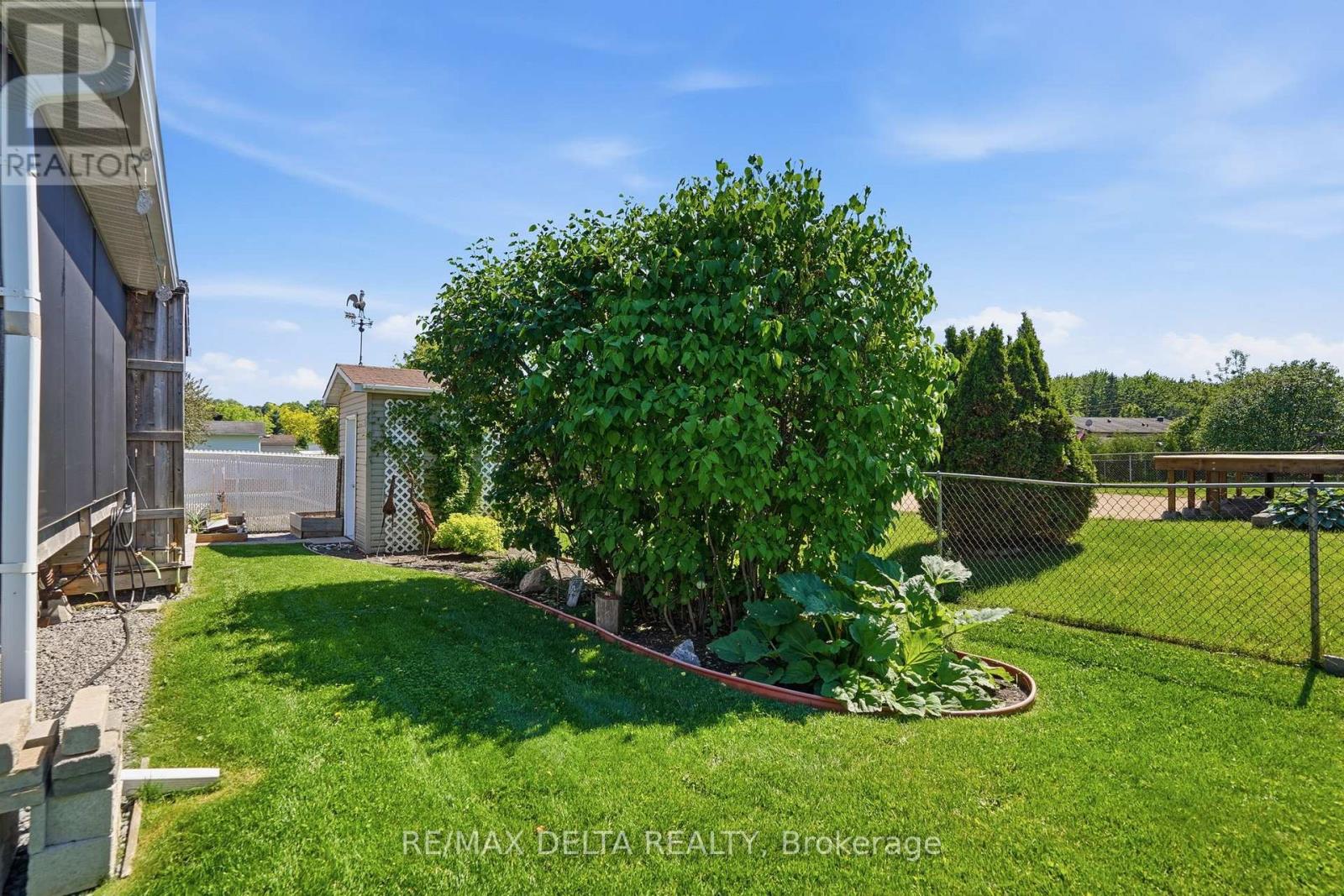 2733 SYLVAIN STREET - 31