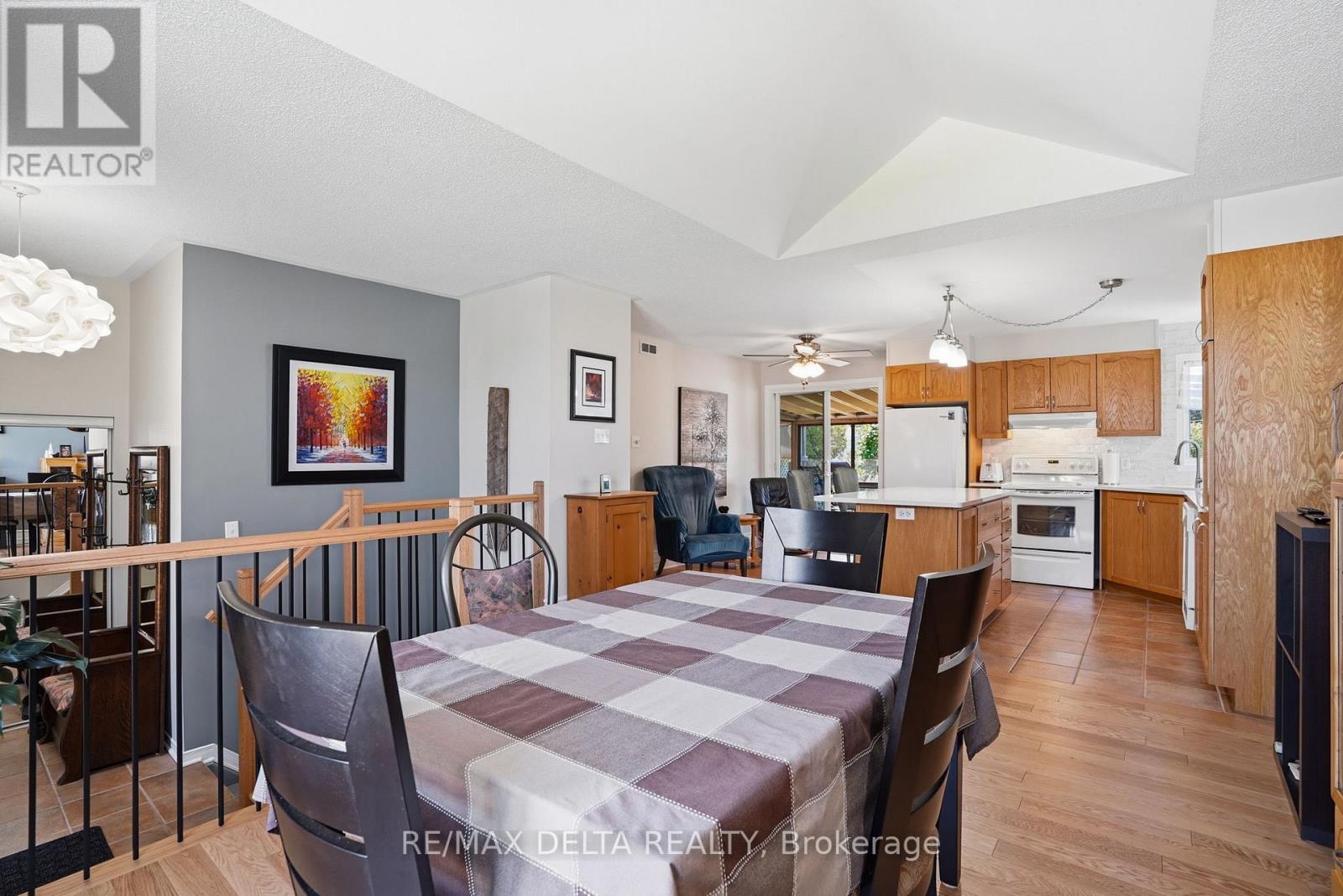 2733 SYLVAIN STREET - 7