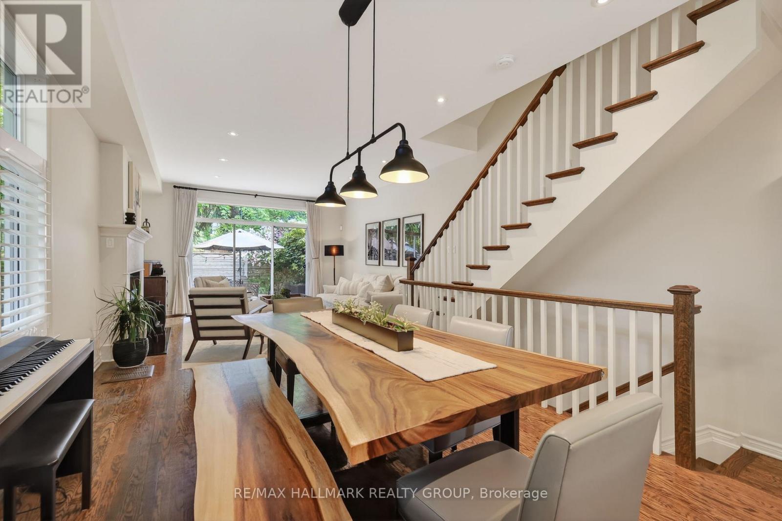 312 IONA STREET - 14