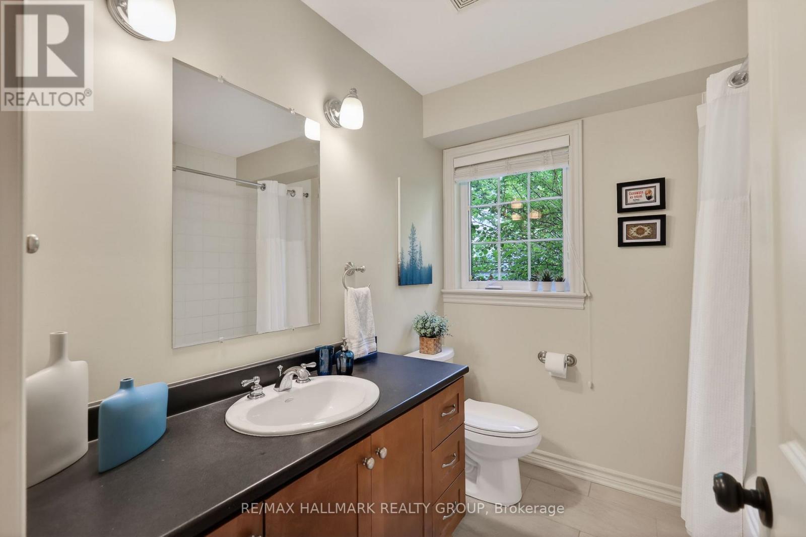 312 IONA STREET - 31