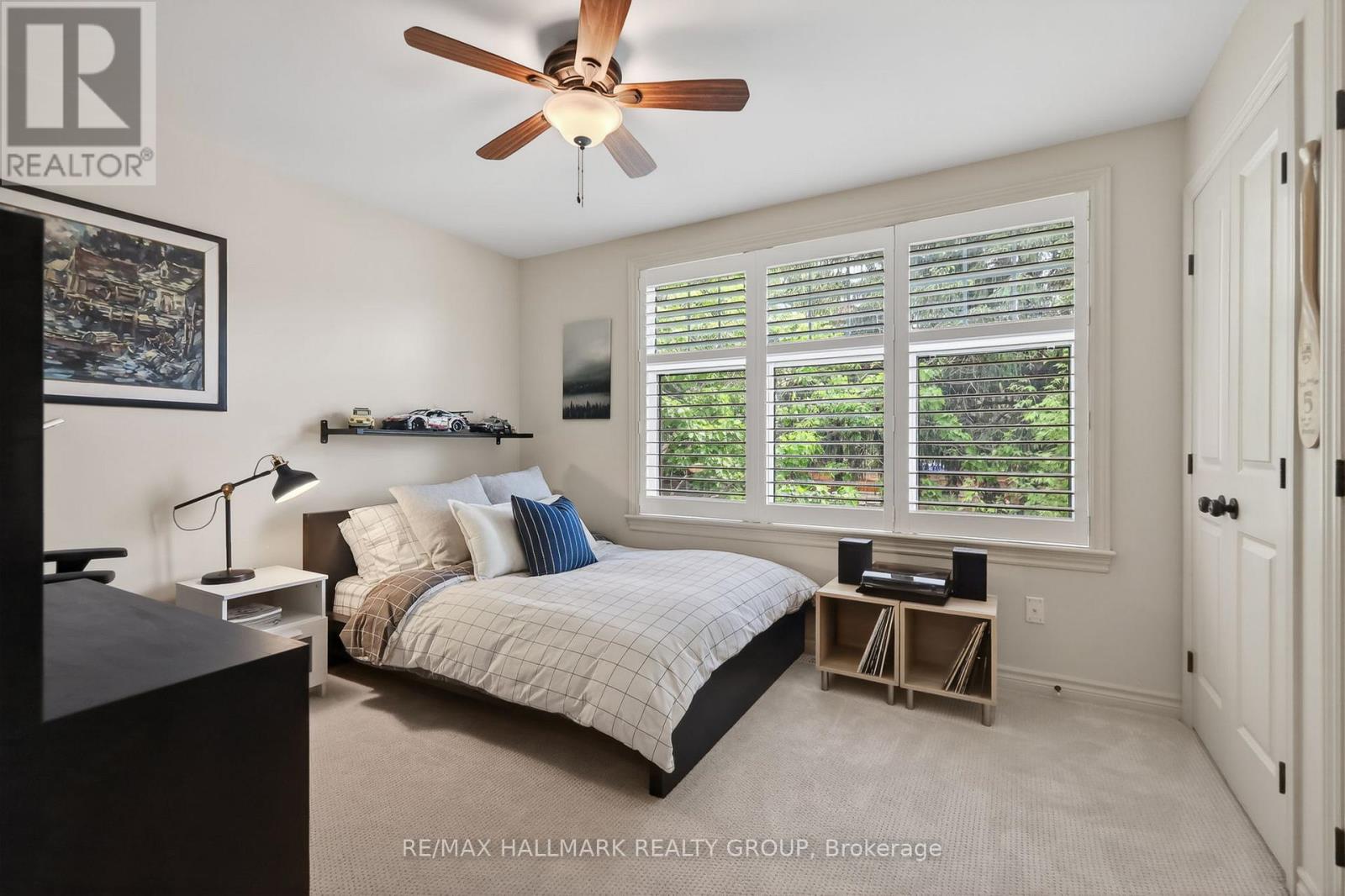 312 IONA STREET - 32