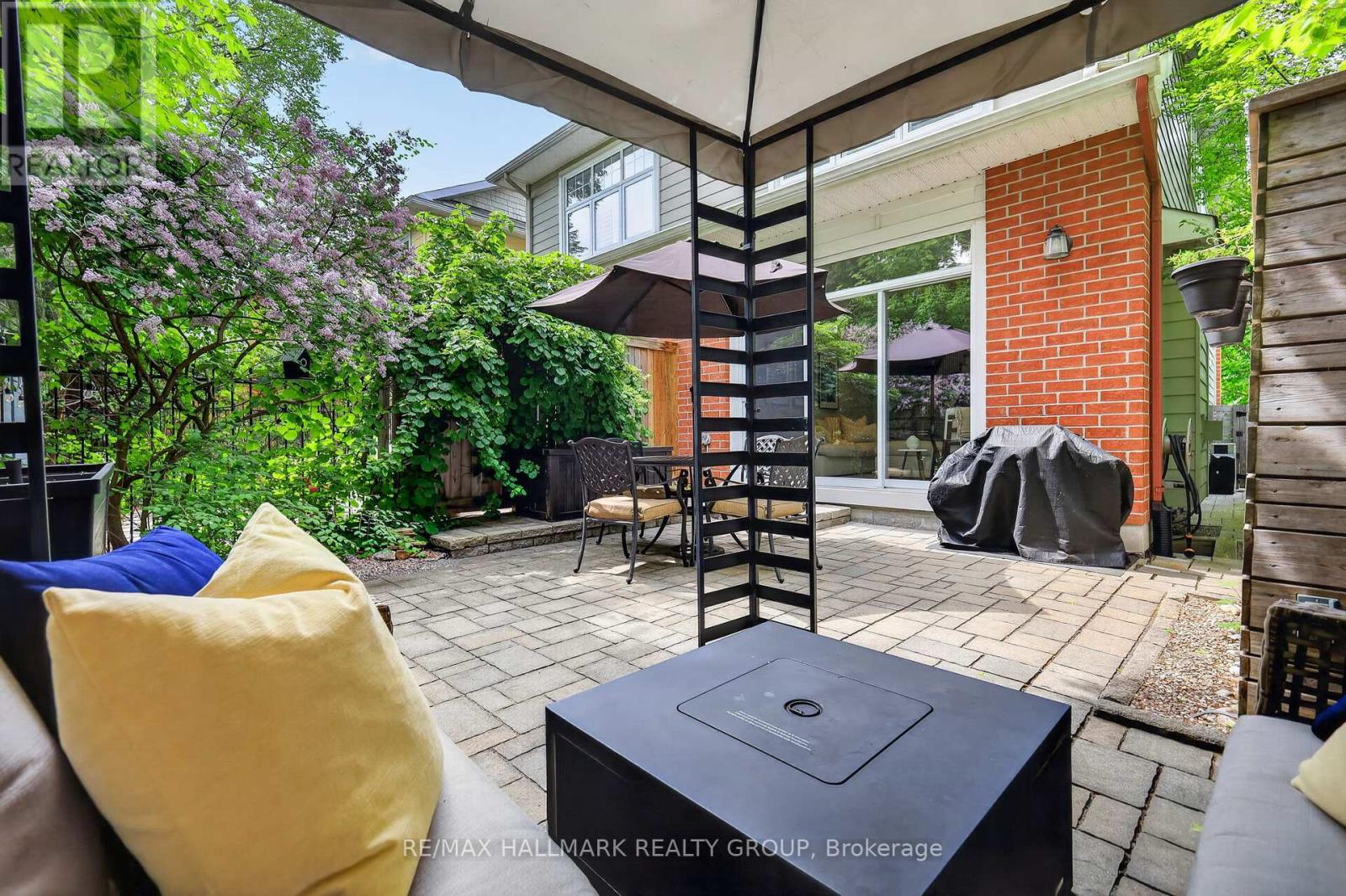 312 IONA STREET - 49
