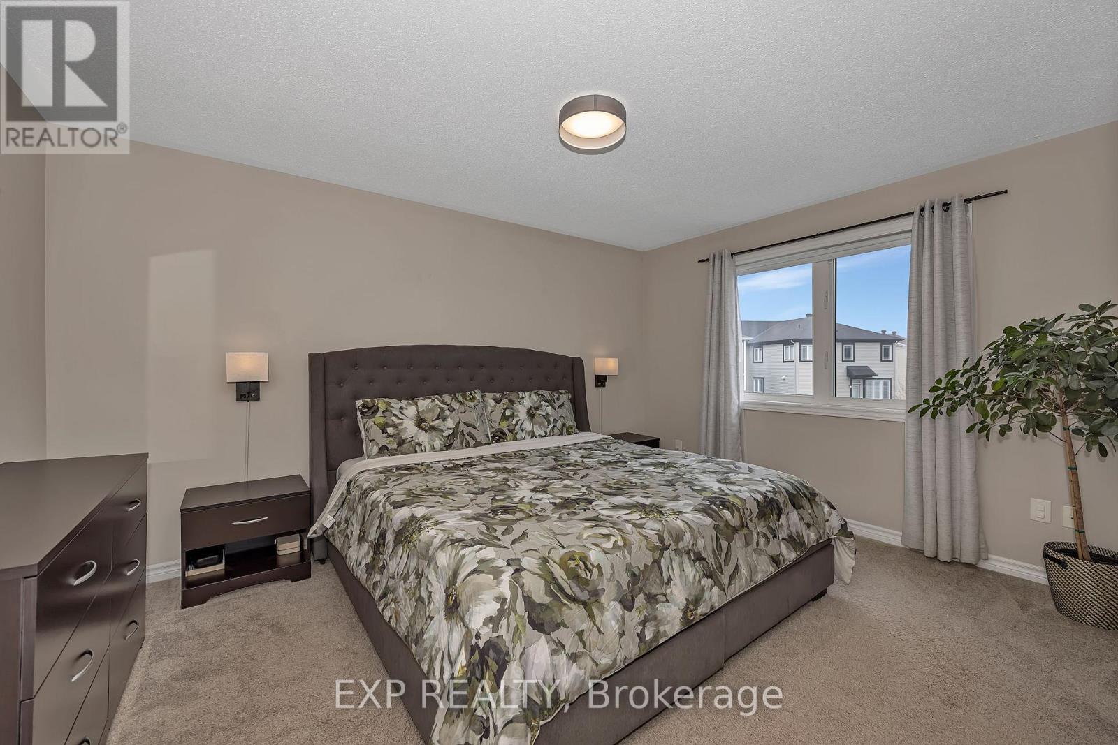 3 Bed, 3 Bath House for Sale in Ottawa – 104 CONIFER CREEK CIRCLE, Ottawa – MLS# X13424716 - Image 12