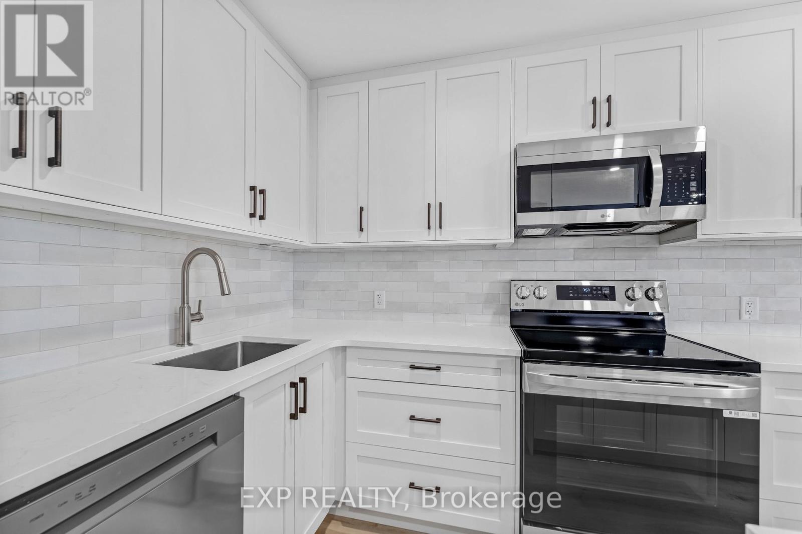 2 Bed, 1 Bath Multi-Family for Rent in Ottawa – 2 – 885 SOMERSET STREET W, Ottawa – MLS# X13424910 - Image 14