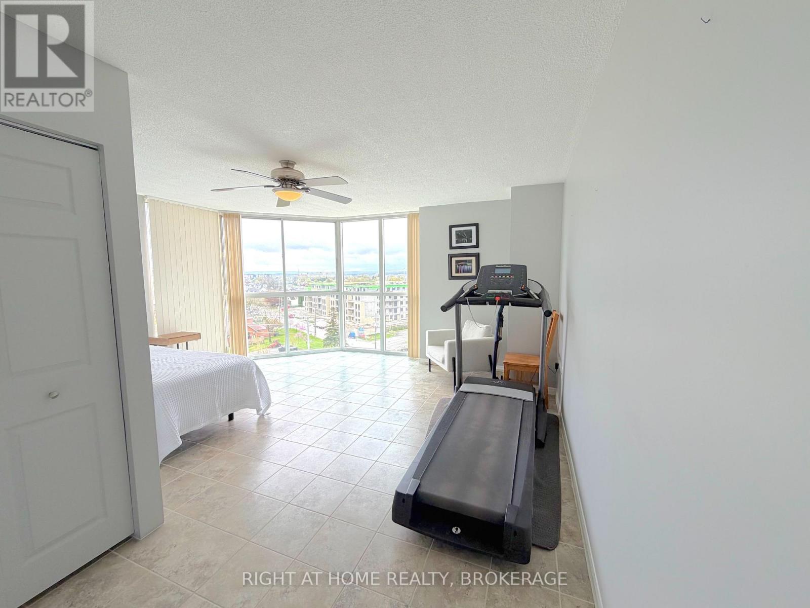 #801 162 MARTINDALE ROAD - 14