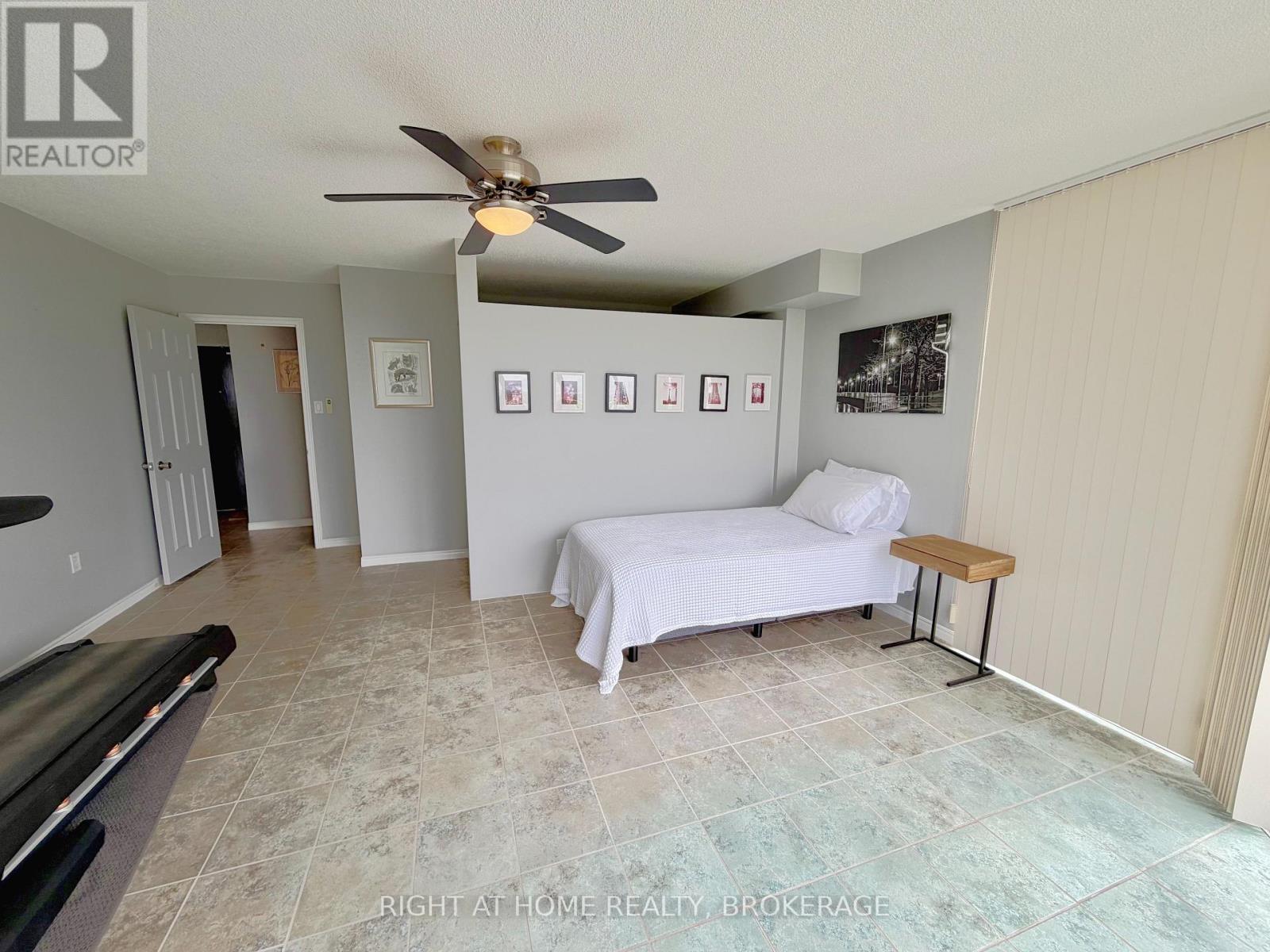#801 162 MARTINDALE ROAD - 15