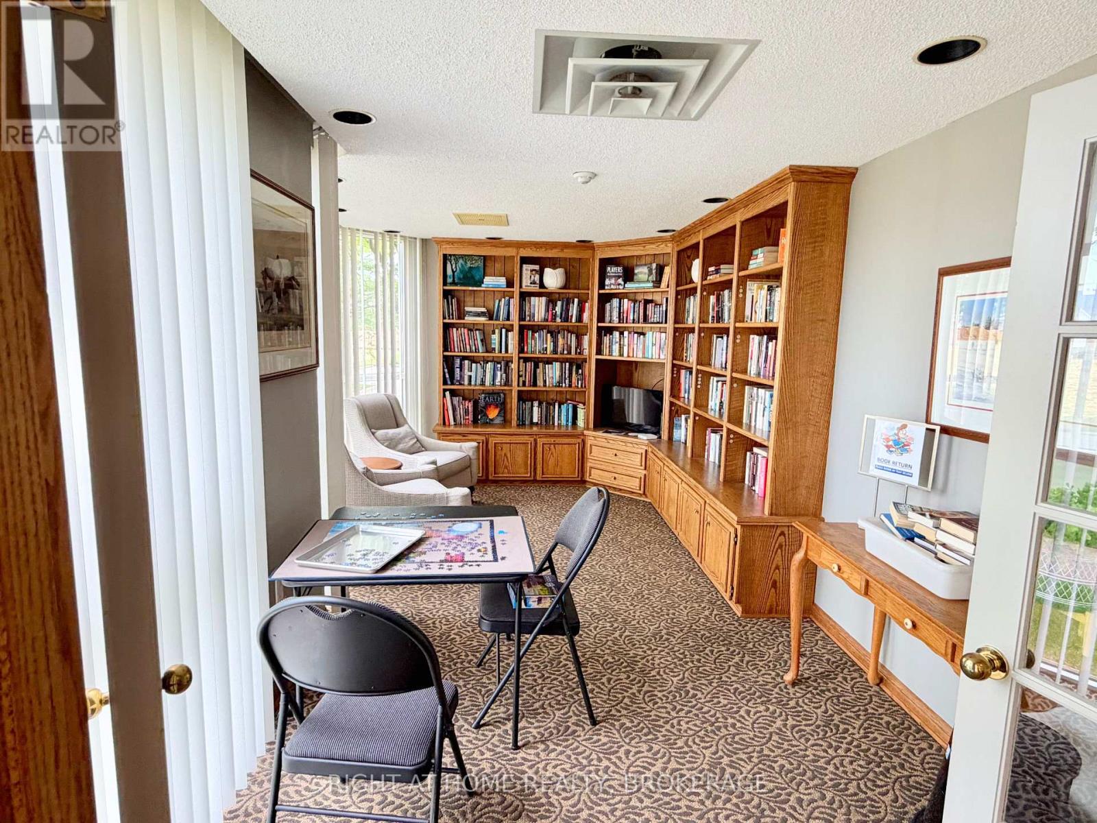 #801 162 MARTINDALE ROAD - 36
