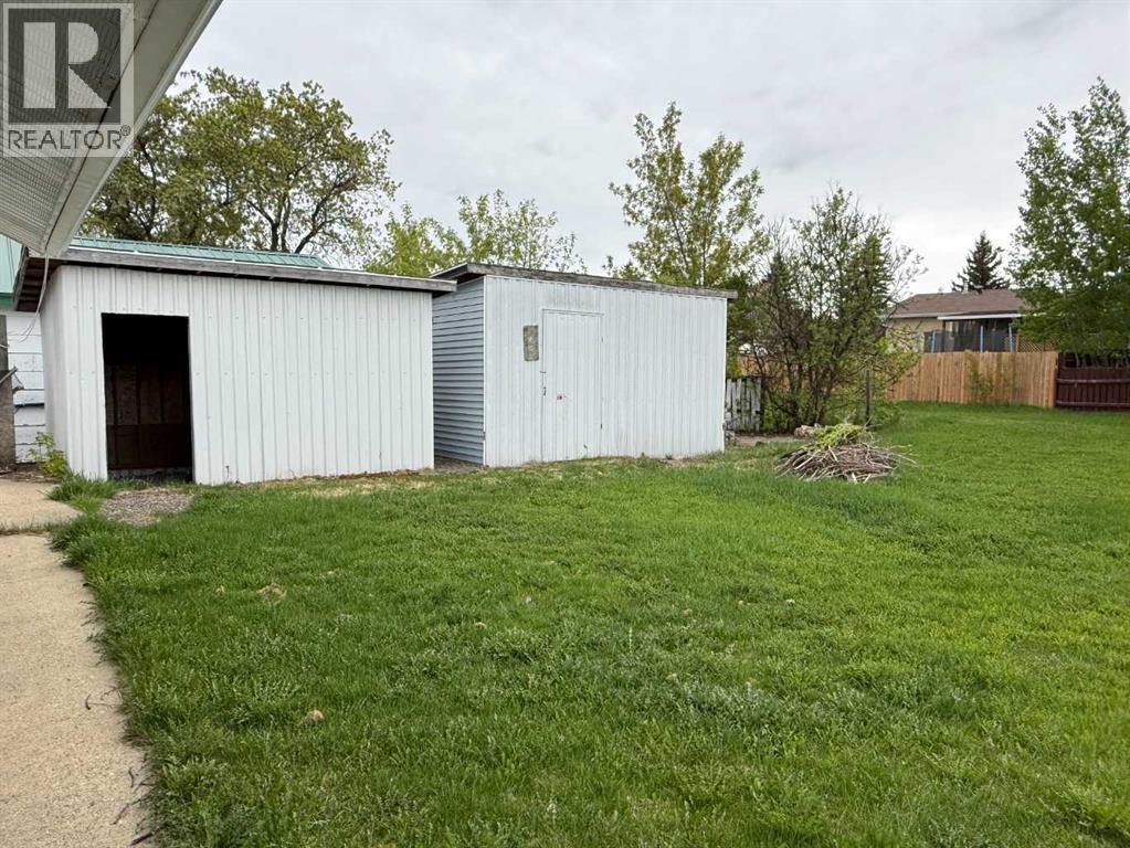 5410 51 Street - 8