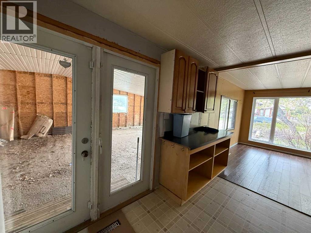 5410 51 Street - 7