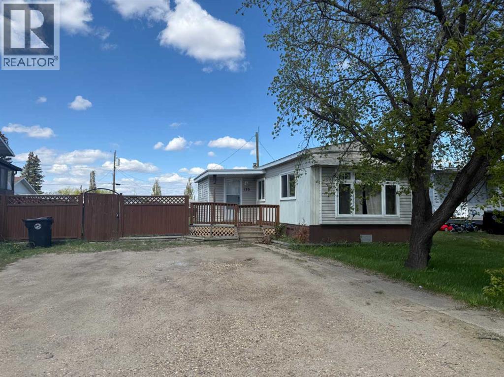 120 3 Avenue SW - 1
