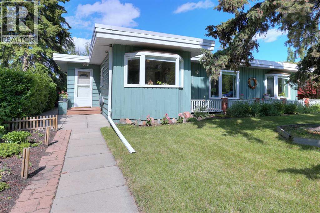 8908 33 Avenue NW - photo 2