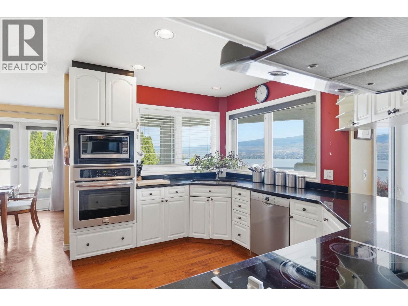 1277 Menu Road - 15