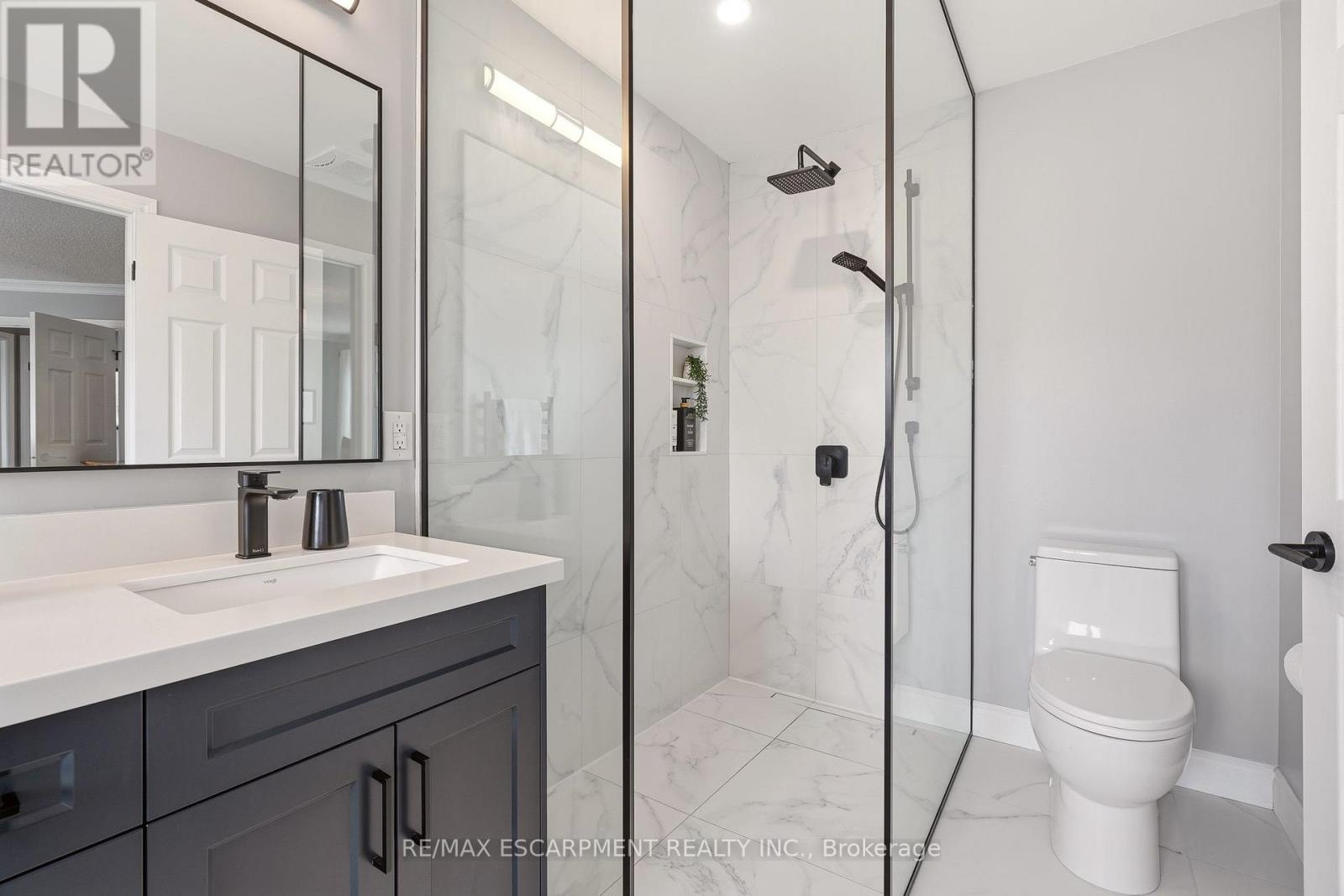 5 VOLTERRA COURT - 24