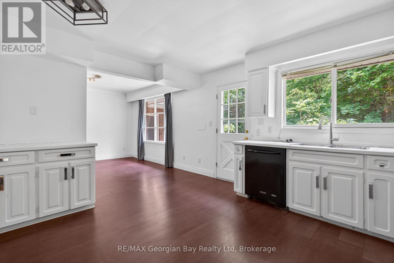 329 GLENBROOK DRIVE - 11