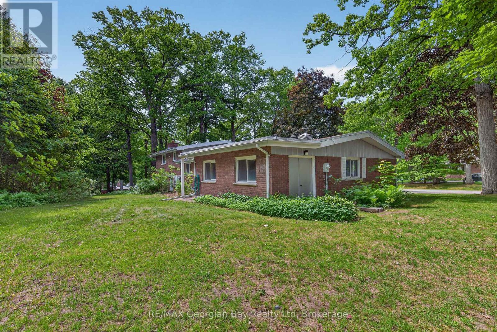 329 GLENBROOK DRIVE - 32