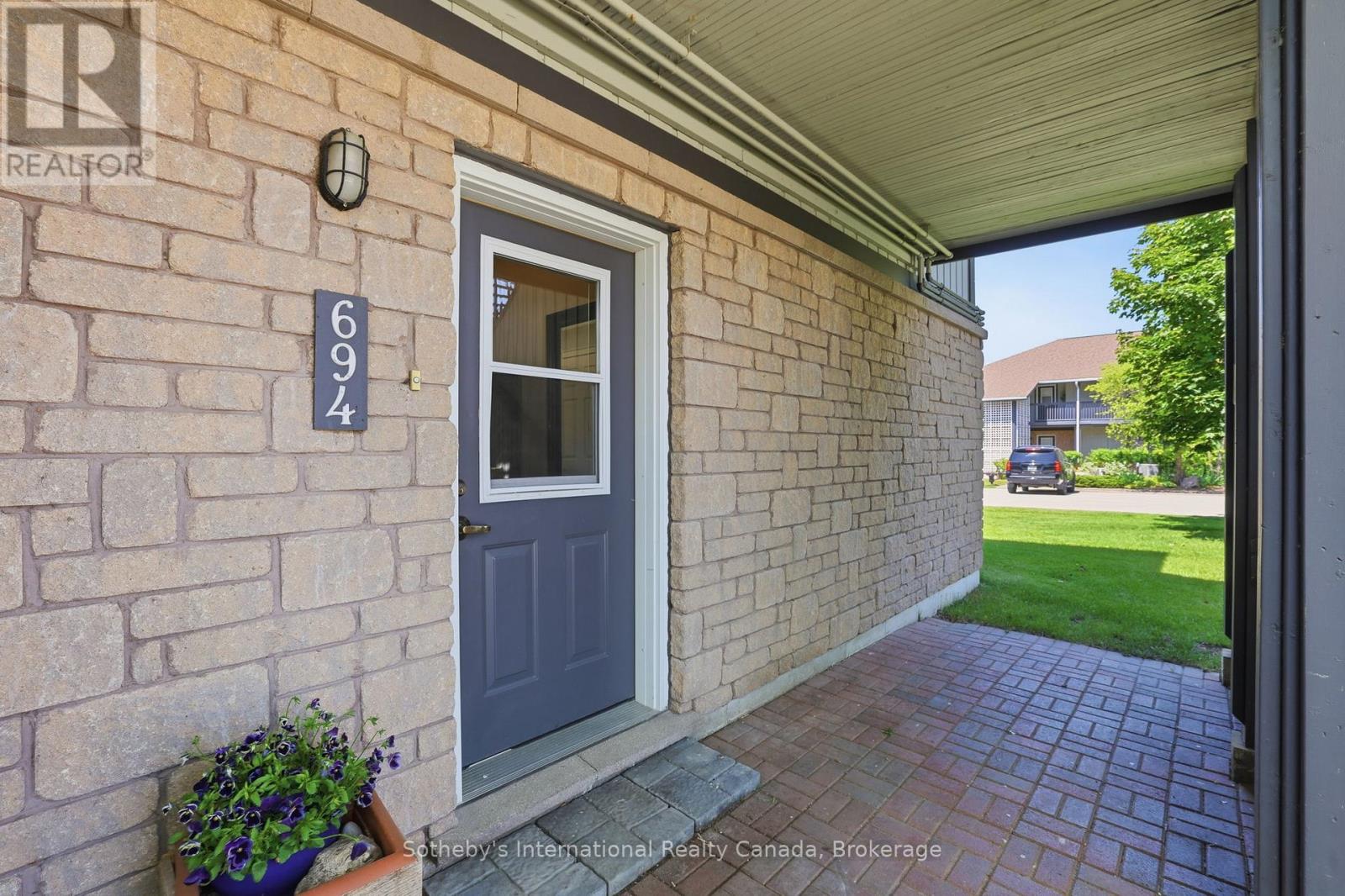 694 JOHNSTON PARK AVENUE - 3