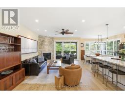 694 Johnston Park Avenue, Collingwood, ON L9Y5C7 Photo 8