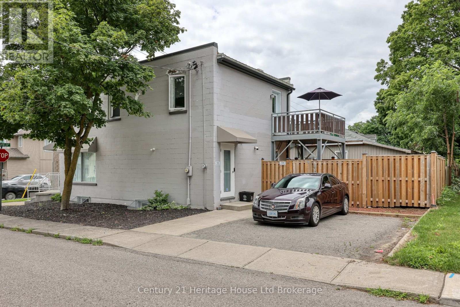 729 HOUNSFIELD STREET - 14