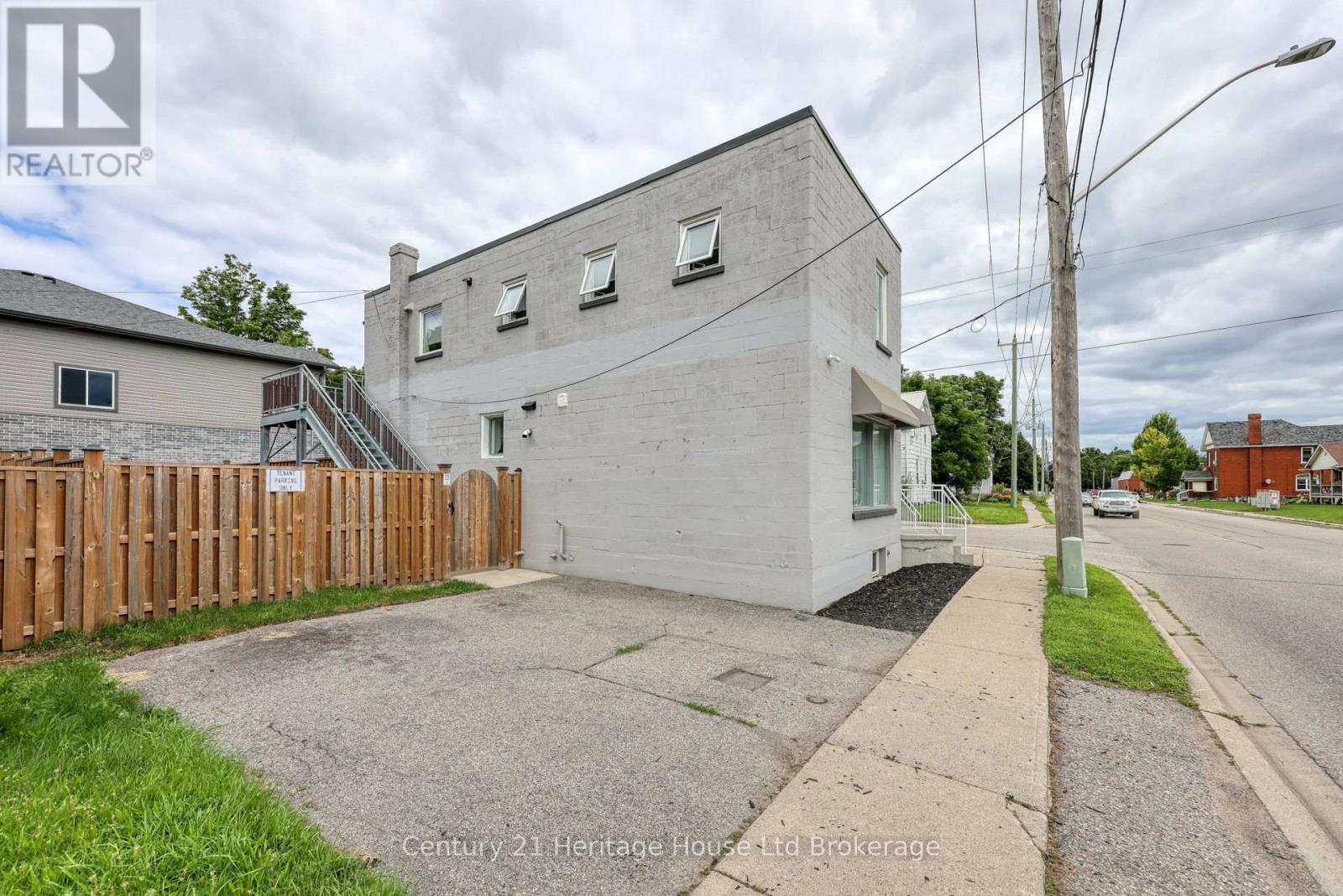 729 HOUNSFIELD STREET - 15