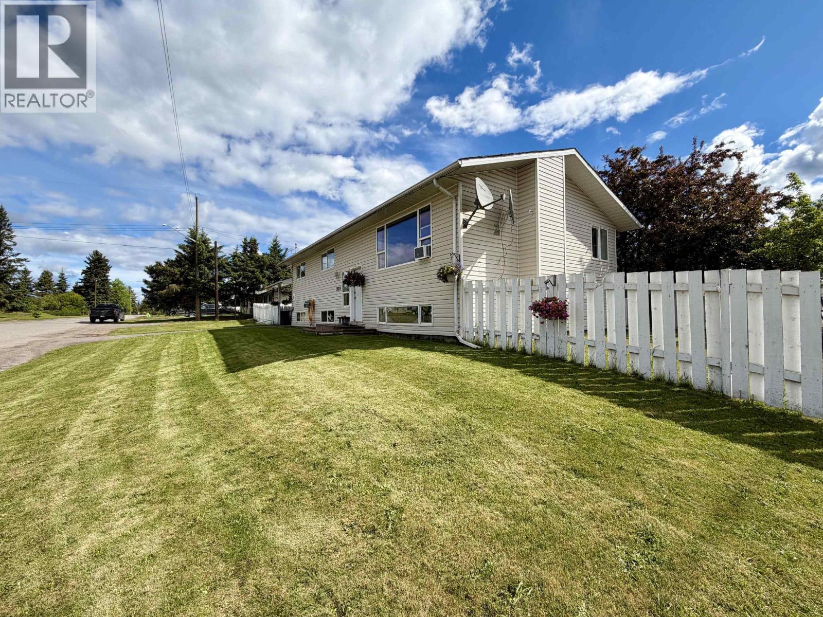 3822 13TH Avenue, Smithers