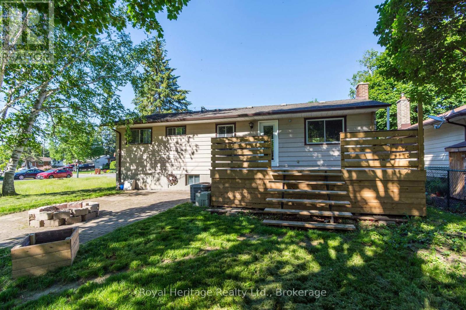 95 DIVISION STREET S - 33
