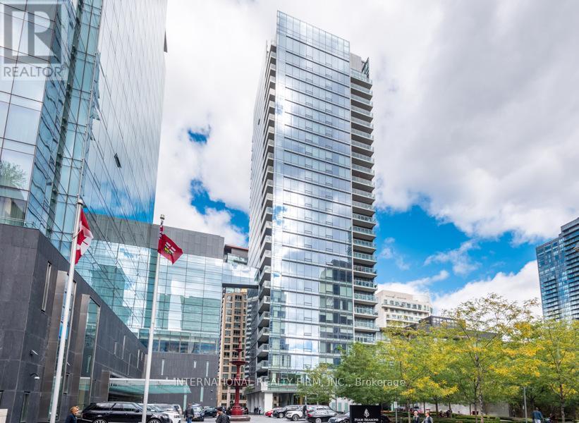 Listing photo of 702 - 55 SCOLLARD STREET