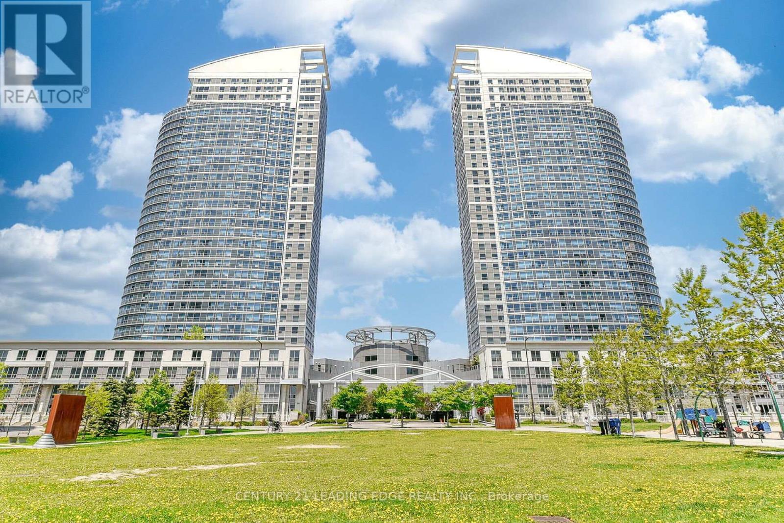 Listing photo of 3207 - 38 LEE CENTRE DRIVE