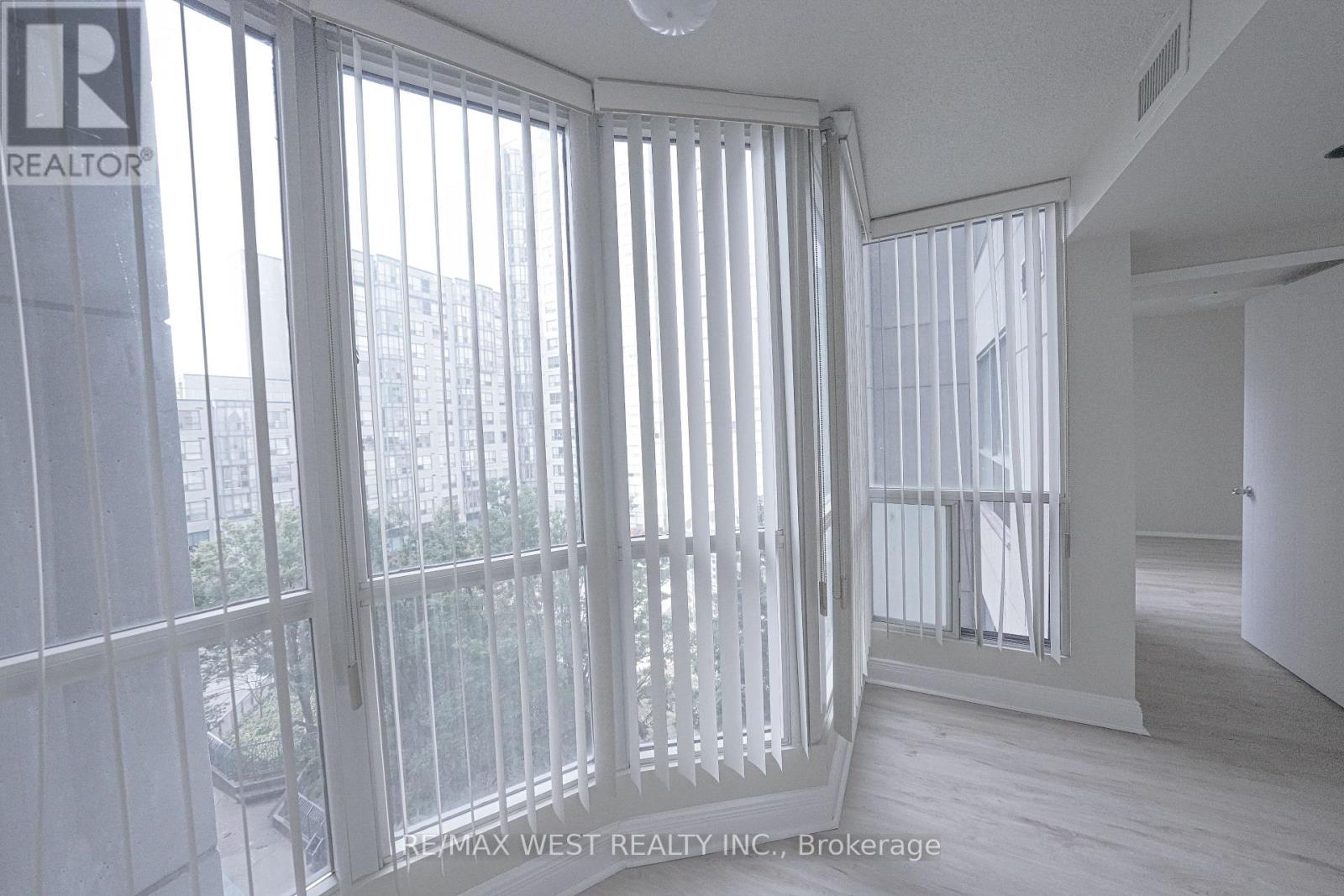 #608 1470 MIDLAND AVENUE - 21