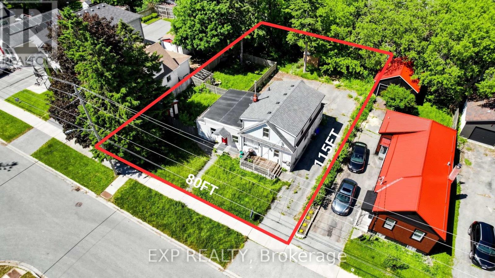546 PARK ROAD S - 1