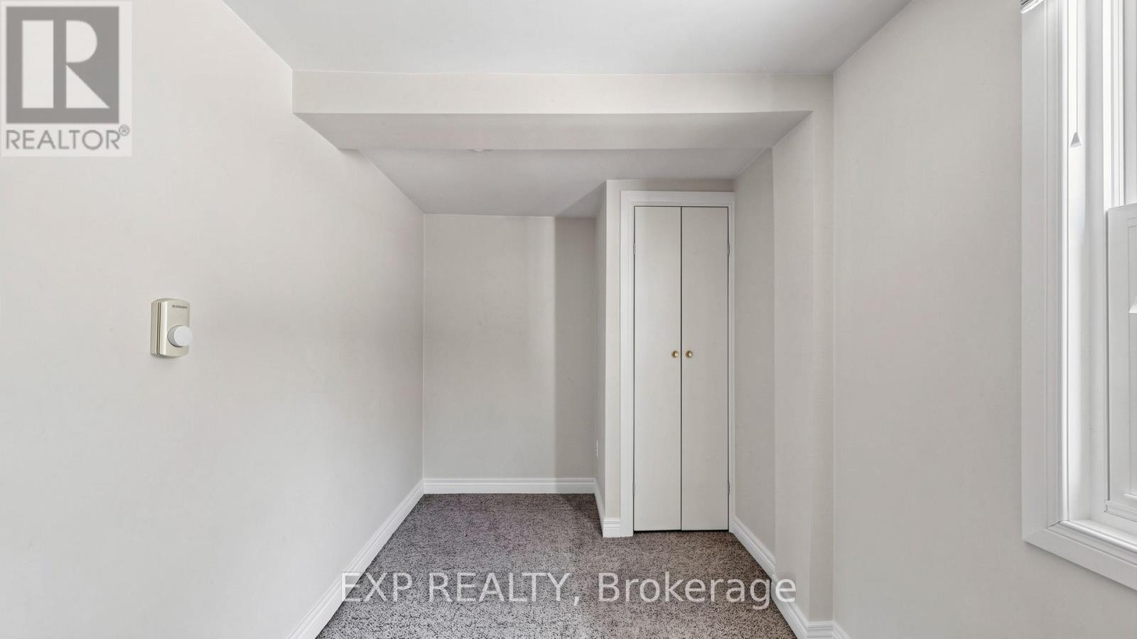 546 PARK ROAD S - 29