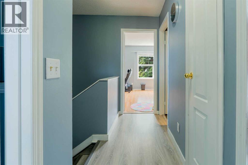 136 Martindale Drive NE - 25