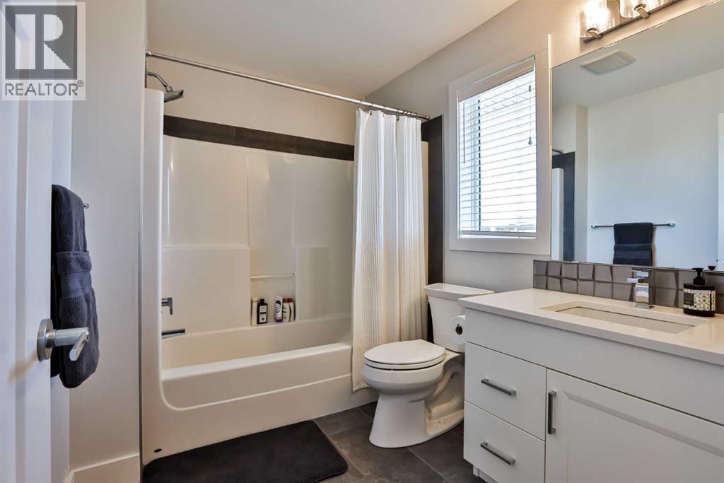 942 Miners Boulevard W — photo 16