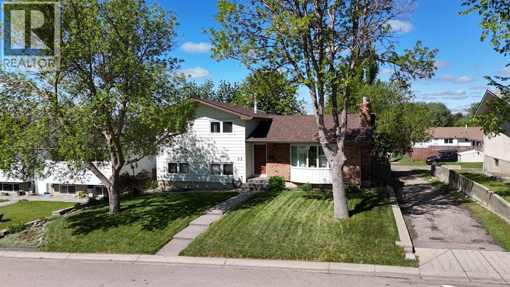 33 Carolina Drive, Cochrane