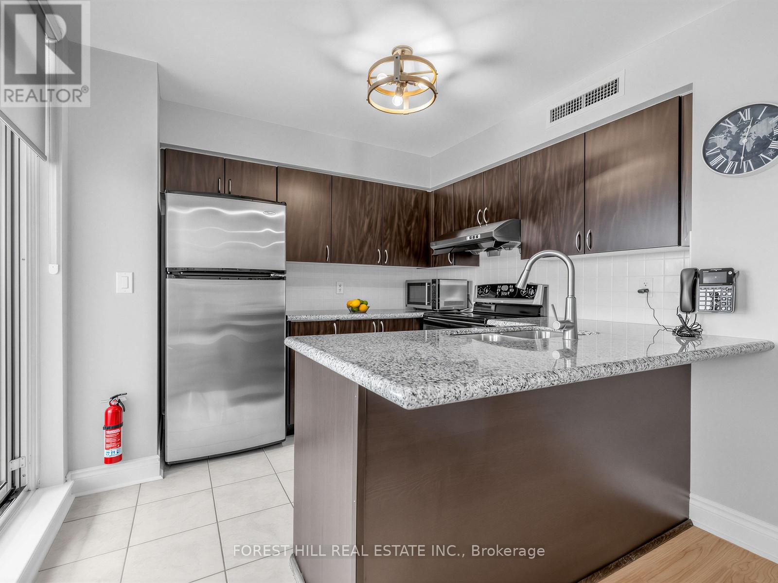 #511 7 NORTH PARK ROAD - 12