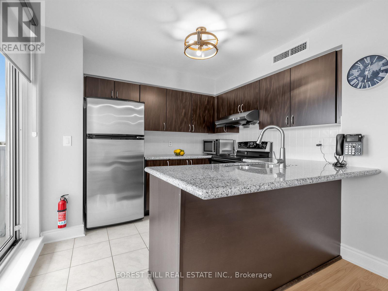 #511 7 NORTH PARK ROAD - 13