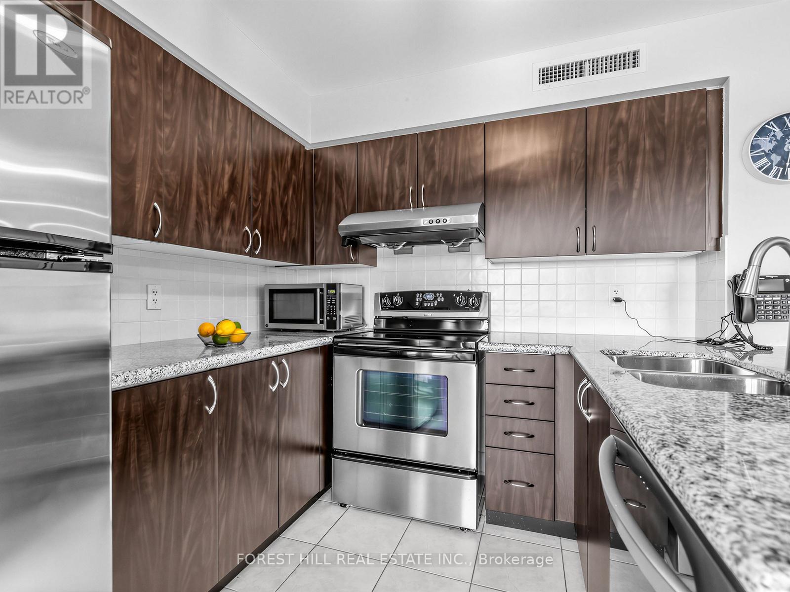 #511 7 NORTH PARK ROAD - 14